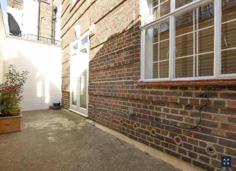 2 Bedroom Apartment Just Off Kings Road 伦敦 外观 照片